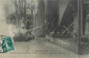 95 Val D'oise / CPA FRANCE 95 "Argenteuil, courageuse porteuse de pain" / INONDATIONS 1910