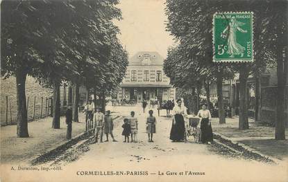 / CPA FRANCE 95 "Cormeilles en Parisis, la gare et l'avenue"