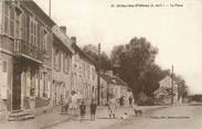 95 Val D'oise / CPA FRANCE 95 "Grisy les Plâtres,  la  place"