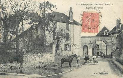 / CPA FRANCE 95 "Grisy les Plâtres, entrée de la ferme"