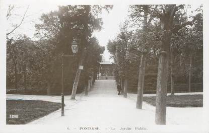 / CPSM FRANCE 95 "Pontoise, le jardin public"