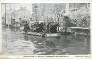 92 Haut De Seine / CPA FRANCE 92 "Rueil, transport des habitants" / INONDATIONS 1910