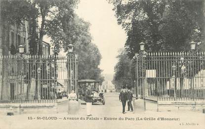 / CPA FRANCE 92 "Saint Cloud, av du Palais"