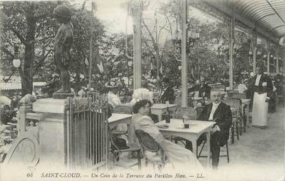 / CPA FRANCE 92 "Saint Cloud, un coin de la terrasse du Pavillon Bleu"