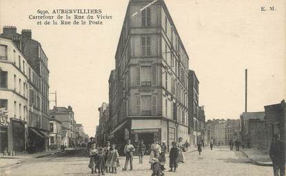 / CPA FRANCE 93 "Aubervillers, carrefour de la rue du Vivier et de la rue de la poste"