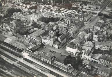 / CPSM FRANCE 88 "Saint Dié, vue aérienne, quartier de la gare"