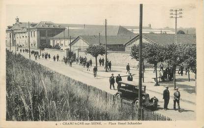 / CPA FRANCE 77 "Champagne sur Seine, place Henri Schneider "