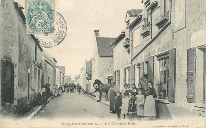 / CPA FRANCE 77 "Evry les Châteaux, la grande rue"