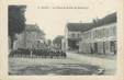 / CPA FRANCE 77 "Doue, la place et route de Saint Cyr"