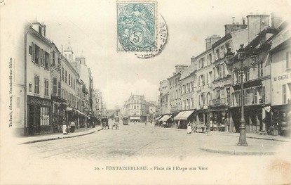 / CPA FRANCE 77 "Fontainebleau, place de l'Etape aux vins"