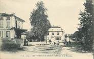 64 PyrÉnÉe Atlantique CPA FRANCE 64 "Sauveterre de Béarn, La Place et la Fontaine"