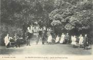 77 Seine Et Marne / CPA FRANCE 77 "La Ferté Gaucher, jardin de l'hôtel de ville"