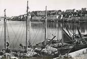 29 Finistere / CPSM FRANCE 29 "Audierne, vue du port "