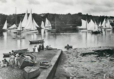 / CPSM FRANCE 29 "Bénodet, le port à marée basse"