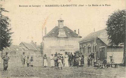 CPA FRANCE 60 "Mareuil la Motte, la mairie et la place"