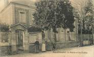 77 Seine Et Marne / CPA FRANCE 77 "Mesnil Amelot, la mairie et les écoles"