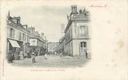 77 Seine Et Marne / CPA FRANCE 77 "Montereau, grande rue et hôtel des postes"