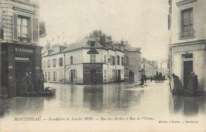 / CPA FRANCE 77 "Montereau, rue des Arches et rue de l'Yonne"