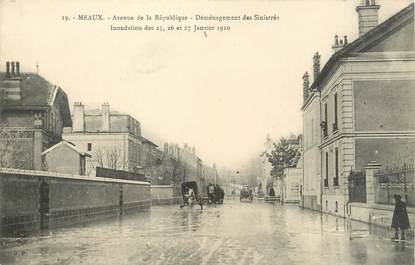 / CPA FRANCE 77 "Meaux, av de la République" / INONDATIONS