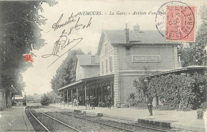 / CPA FRANCE 77 "Nemours, la gare"