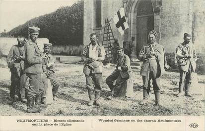 / CPA FRANCE 77 "Neufmontiers, blessés allemands sur la place de l'église"