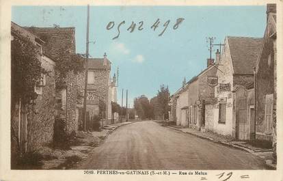 / CPA FRANCE 77 "Perthes en Gatinais, rue de Melun"