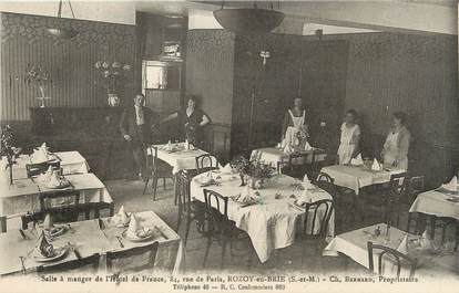 / CPA FRANCE 77 "Rozoy en Brie, salle à manger de l'hôtel de France "