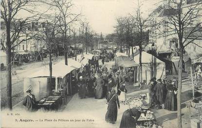 / CPA FRANCE 49 "Angers, la poste du Pélican un jour de Foire"