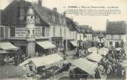 51 Marne / CPA FRANCE 51 "Fismes, place de l'hôtel de ville, le marché"