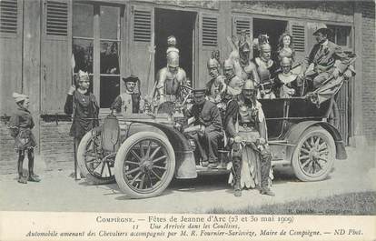 / CPA FRANCE 60 "Compiègne, fête de Jeanne D'Arc, une arrivée dans les coulisses" / AUTOMOBILE