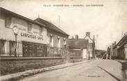 60 Oise / CPA FRANCE 60 "Savignies, grande rue, café Carpentier"