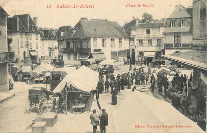 / CPA FRANCE 64 "Type Basque, place du Bayàa"