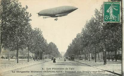 CPA FRANCE 92 "Neuilly sur Seine, le dirigeable militaire République" / AVIATION