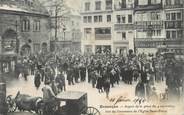 25 Doub / CPA FRANCE 25 "Besançon, aspect de la place du 4 septembre lors de l'inventaire de l'église Saint Pierre"