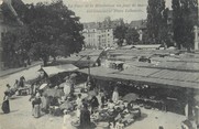 25 Doub / CPA FRANCE 25 "Besançon, la place de la Révolution un jour de marché"