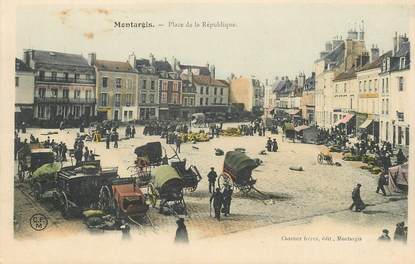 CPA FRANCE 45 "Montargis, la place de la République"