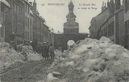 / CPA FRANCE 25 "Pontarlier, la grande rue en temps de neige"
