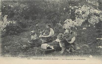 / CPA FRANCE 25 "Frontière Franco Suisse, les douaniers en embuscade" / DOUANE