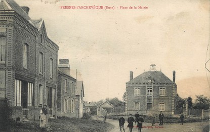 / CPA FRANCE 27 "Fresnes l'Archevêque, place de la mairie"