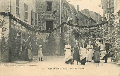 CPA FRANCE 42 "Pélussin, la rue du Centre"