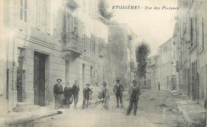 / CPA FRANCE 13 "Eyguières, rue des Platanes"