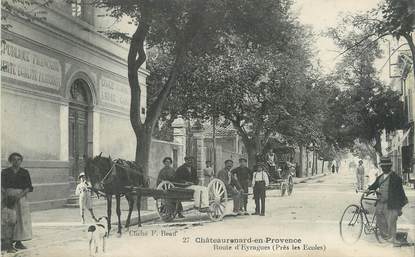 / CPA FRANCE 13 "Chateaurenard en Provence, route d'Eyragues"