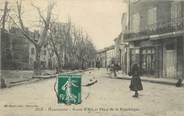 13 Bouch Du Rhone / CPA FRANCE 13 "Marignane, route d'Aix et place de la république "