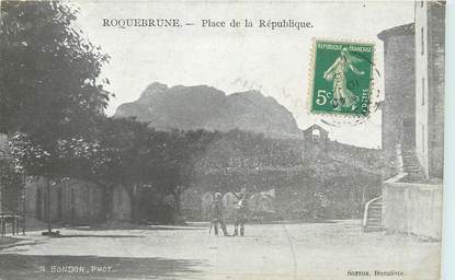 CPA FRANCE 83 "Roquebrune, Place de la République"