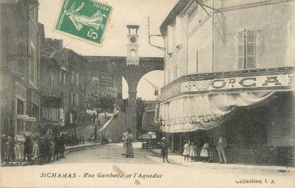 / CPA FRANCE 13 "Saint Chamas, rue Gambetta et l'Aqueduc"