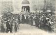 / CPA FRANCE 13 "Les Saintes Maries de la Mer, procession du 25 mai"