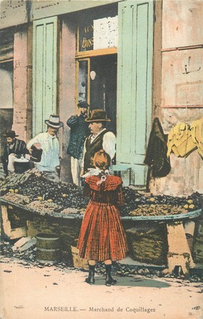 / CPA FRANCE 13 "Marseille, marchand de coquillages"