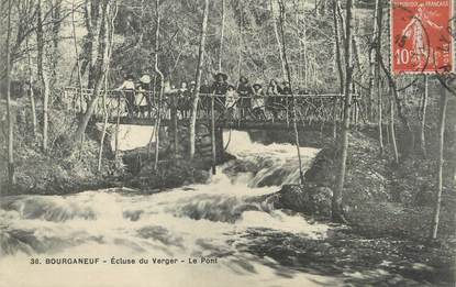 / CPA FRANCE 23 "Bourganeuf, écluse du verger, le pont"