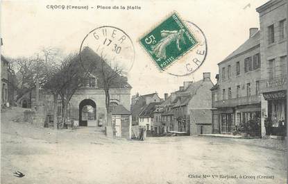 / CPA FRANCE 23 "Crocq, place de la Halle"