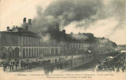 CPA FRANCE 35 "Rennes, l'incendie du Palais du Commerce"